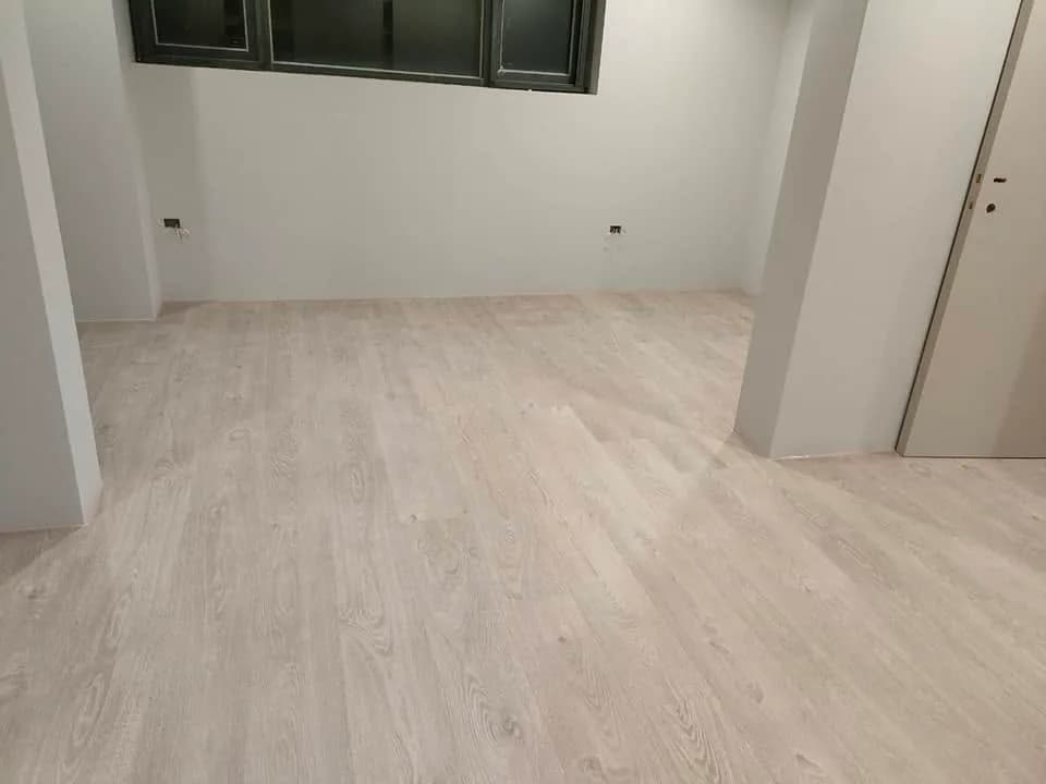 白洗淺木色|明亮住宅